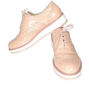 The Madden GirlG-Ritz Oxfords Size 8
